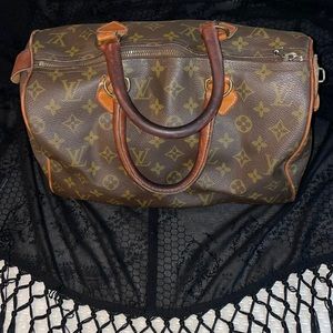 Vintage Louis Vuitton speedy